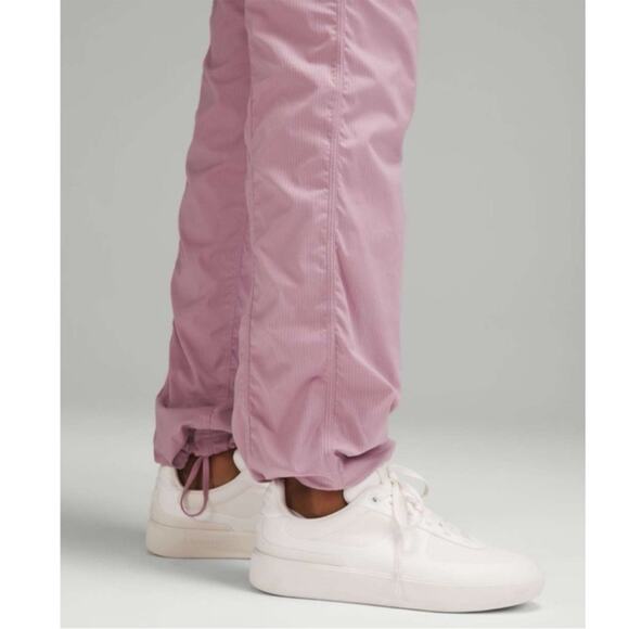 Lululemon LINED Dance Studio Mid-Rise jogger Pants
Rose Blush 4 - Picture 3 of 11